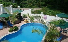Bazén u apartmánů Hanneman Holiday Residence, Seychely