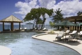 Seychelský hotel Castello Beach - hotelový bazén
