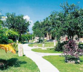Seychelský hotel Le Domaine de l'Orangeraie se zahradou