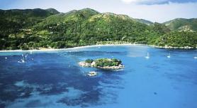 Seychelský hotel Villas De Mer na pobřeží