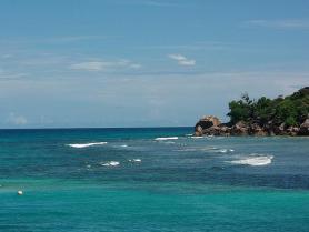 Seychelský ostrov La Digue a pobřeží