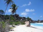Seychelský ostrov La Digue s pláží